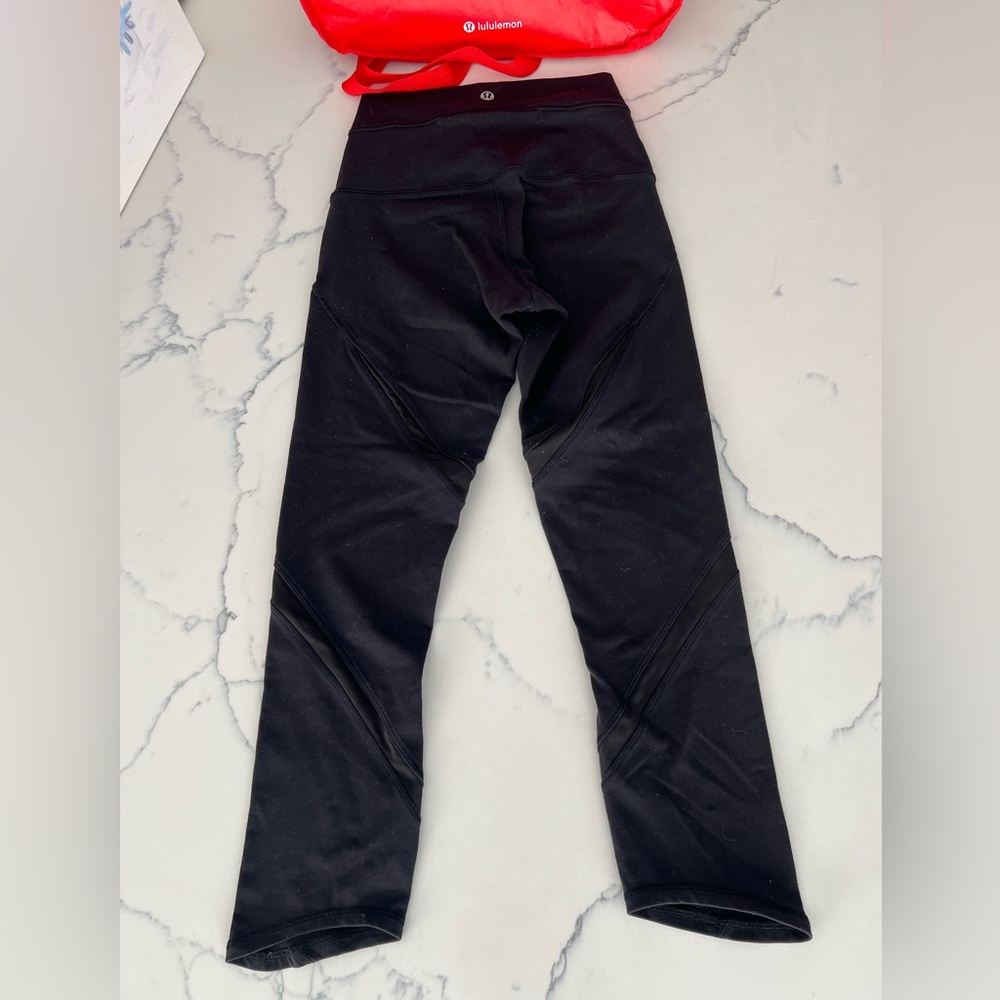 Lululemon Black leggings 21” inseam size 2